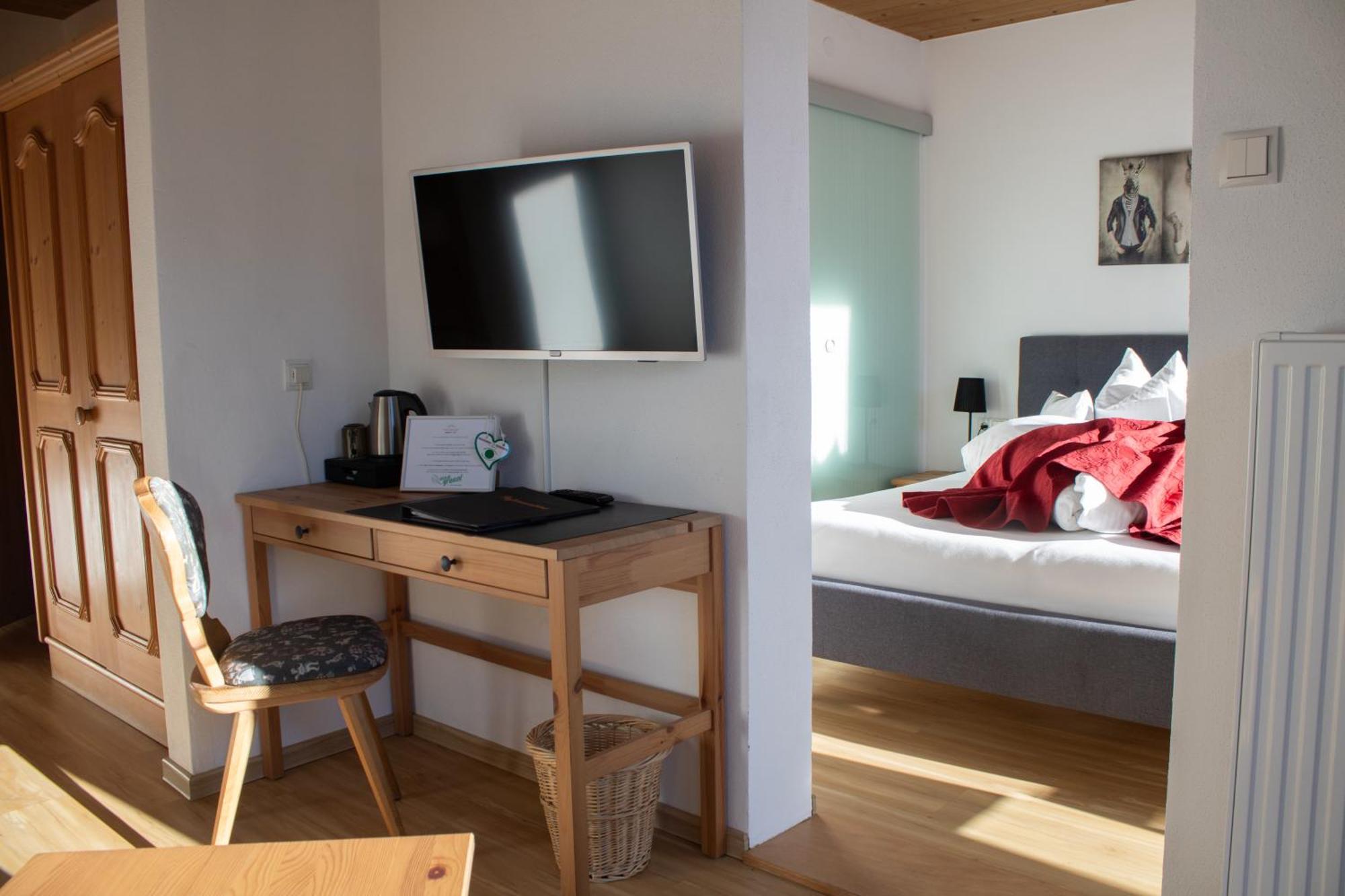 Aparthotel Boutiquehotel Zomm In Seefeld 3*