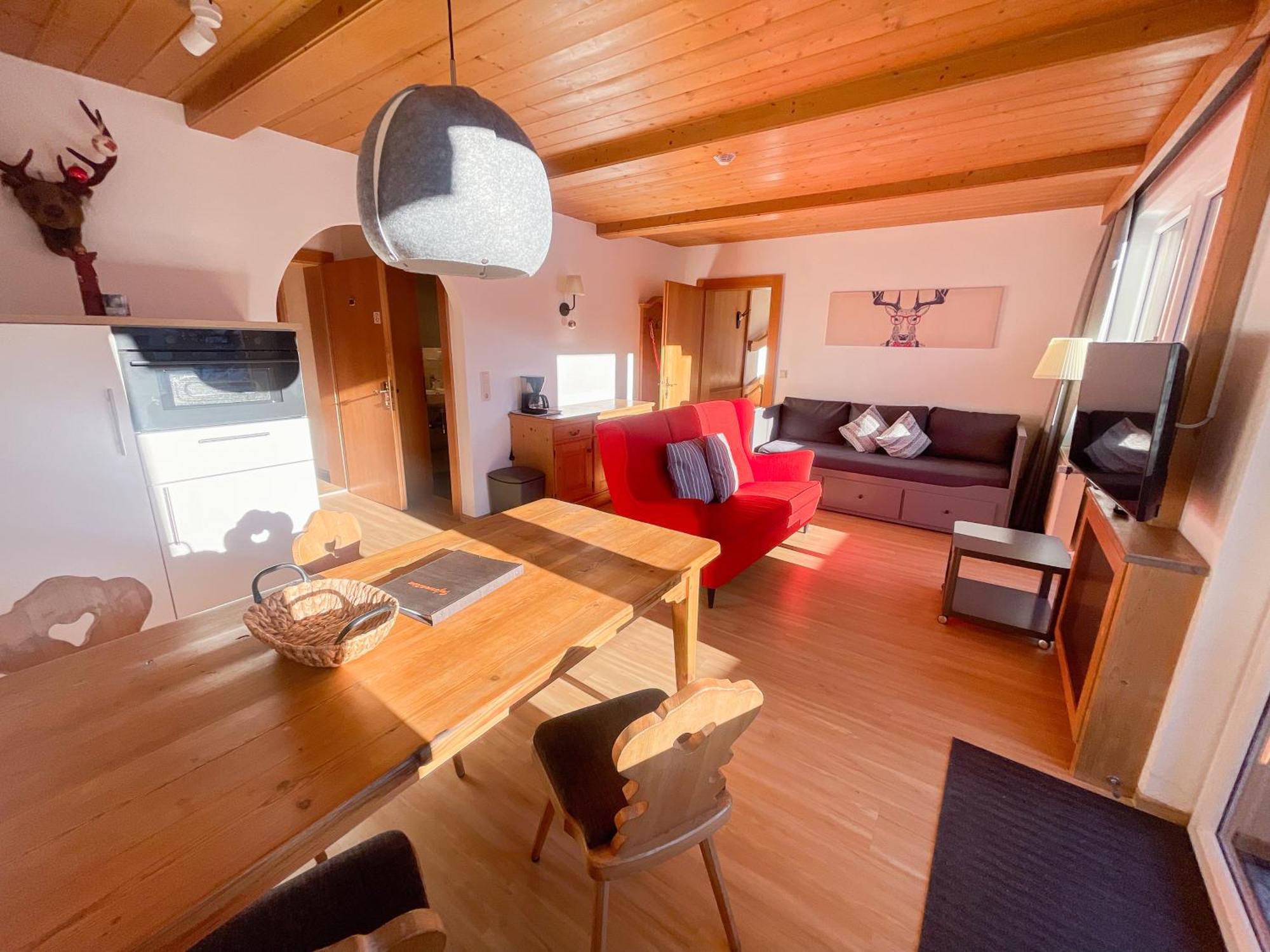 Boutiquehotel Zomm In Seefeld Aparthotel