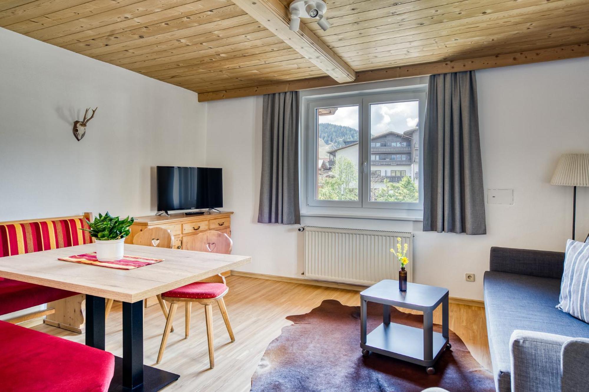 Aparthotel Boutiquehotel Zomm In Seefeld 3*