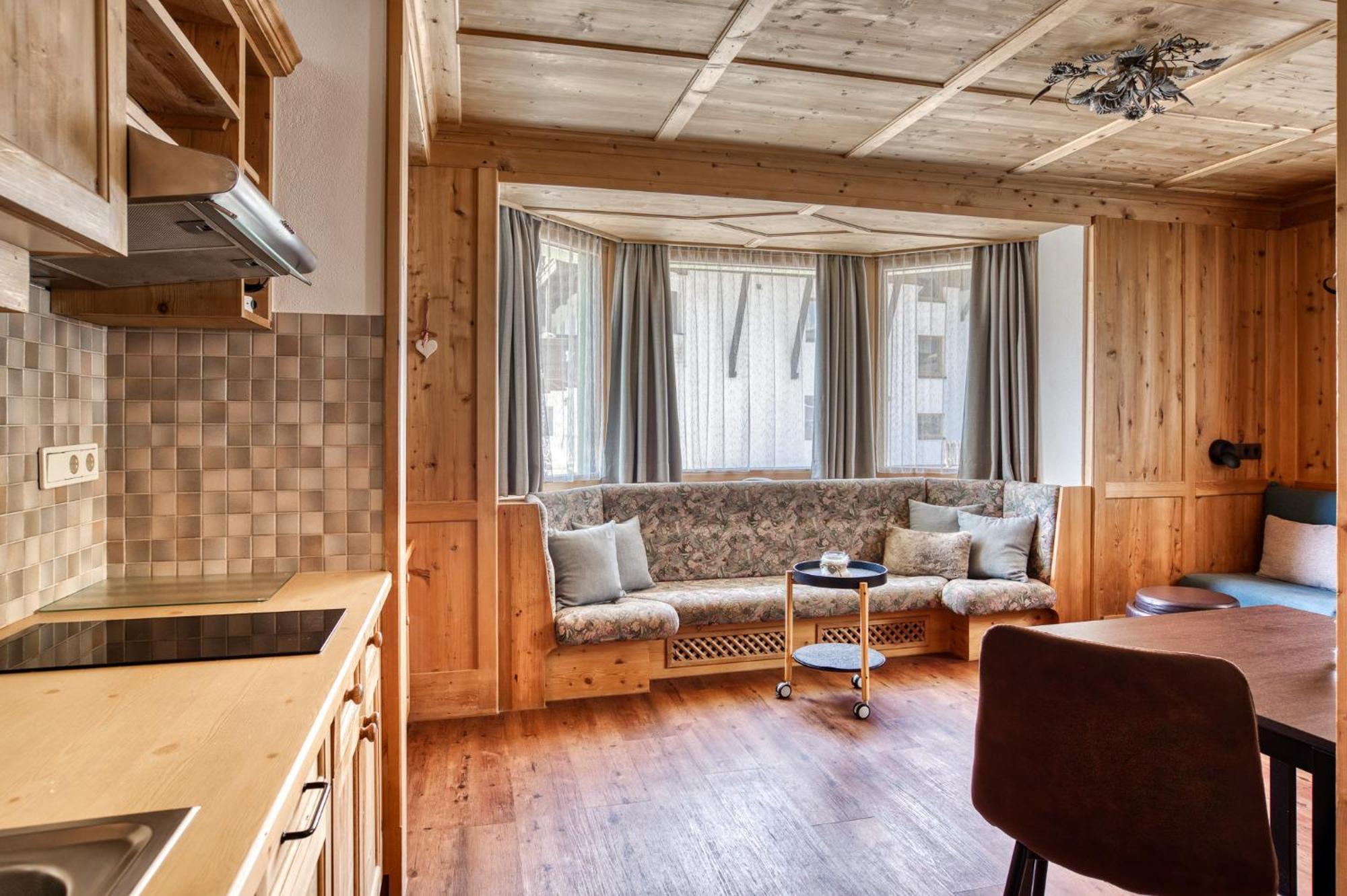 Aparthotel Boutiquehotel Zomm In Seefeld