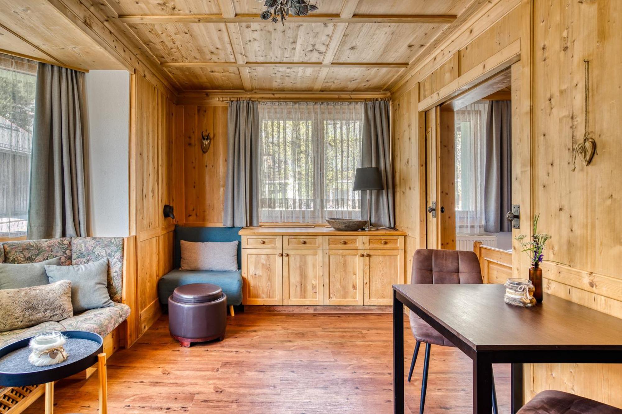 Aparthotel Boutiquehotel Zomm In Seefeld Seefeld in Tirol