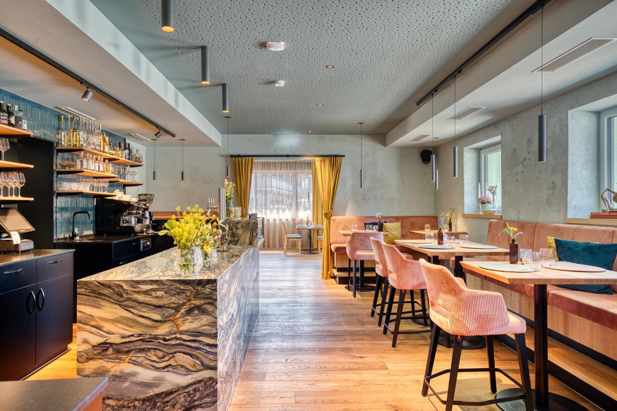 Boutiquehotel Zomm In Seefeld Aparthotel
