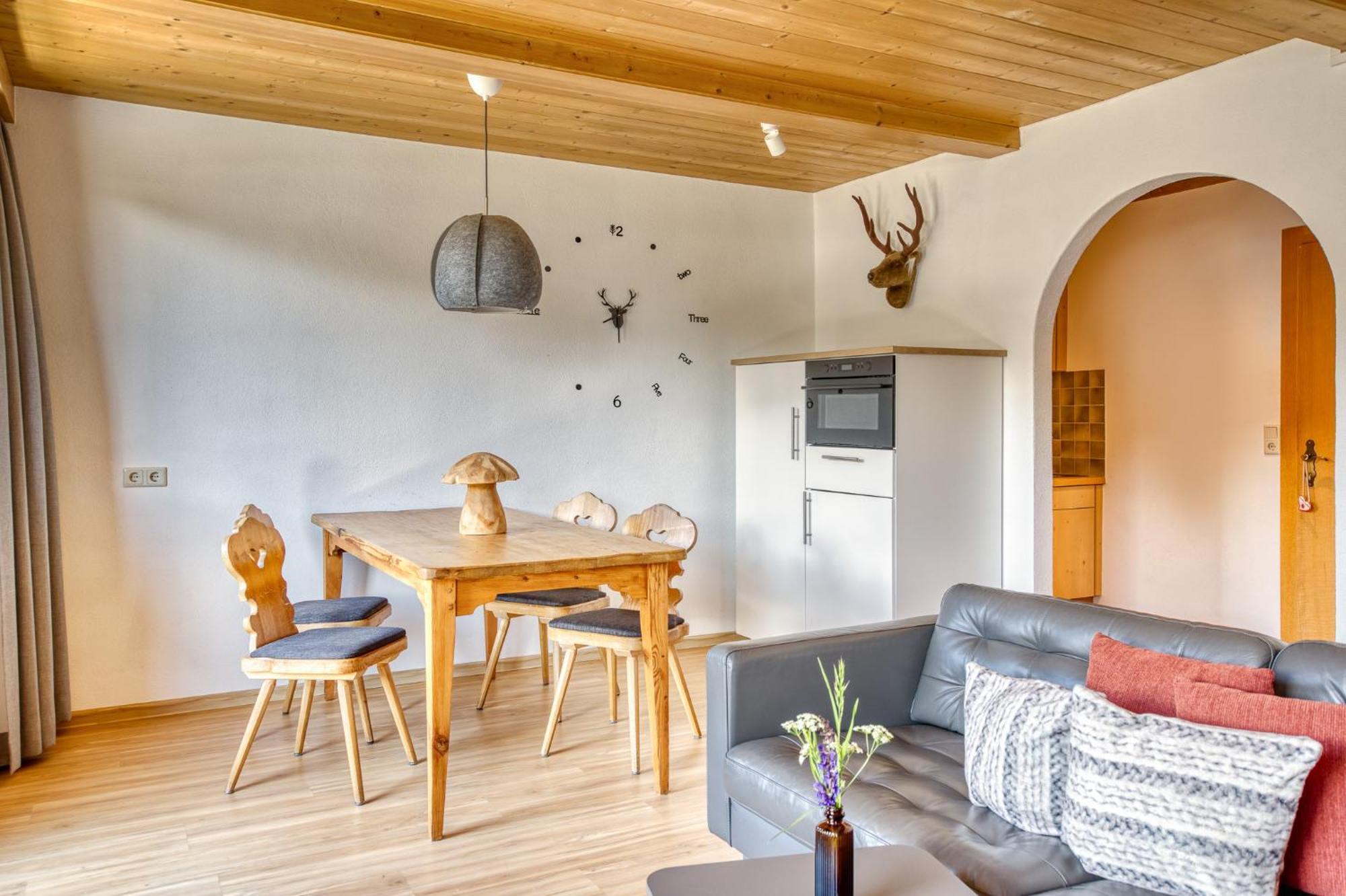 Aparthotel Boutiquehotel Zomm In Seefeld 3*