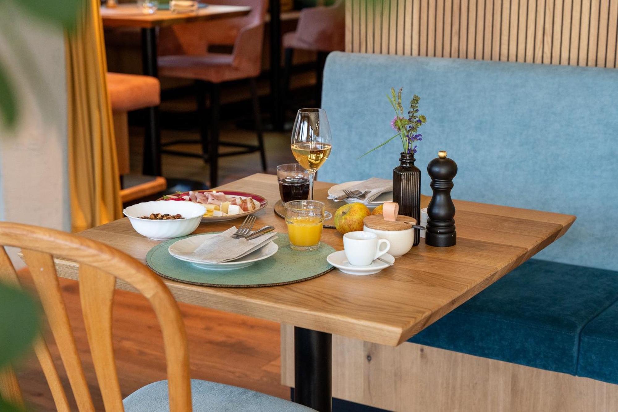 Aparthotel Boutiquehotel Zomm In Seefeld 3*